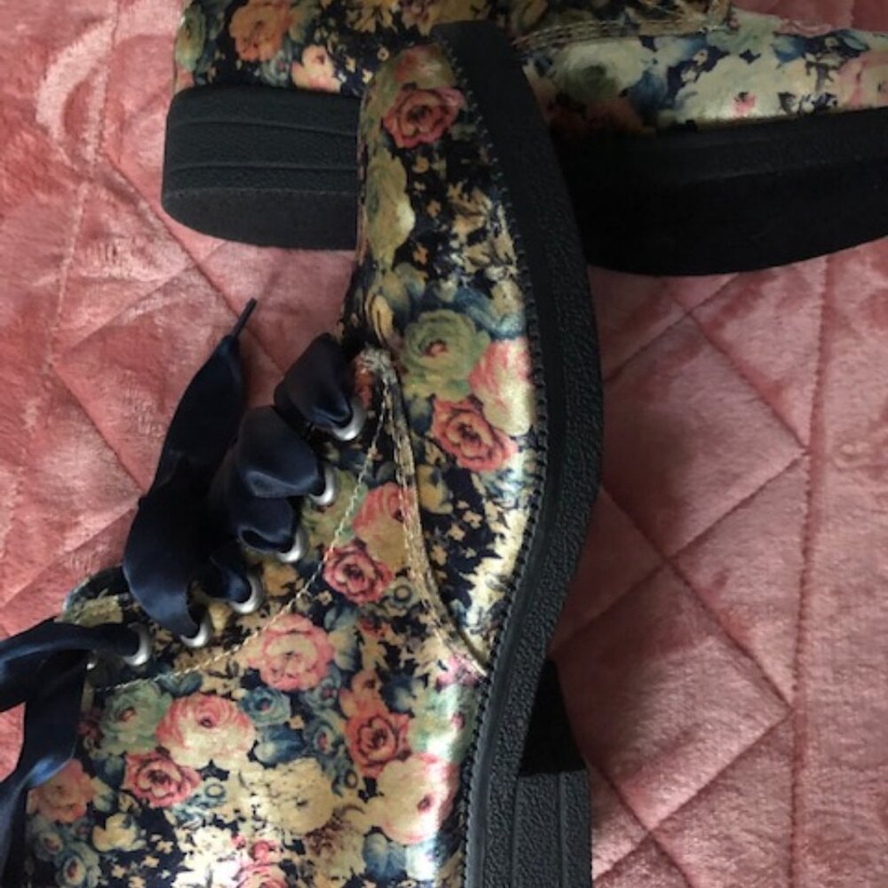 Dirty Laundry Floral Ankle Booties with Navy Ribbon Laces - Picture 2 of 3